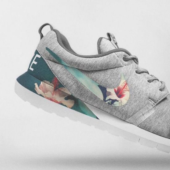 Bild von Nike Floral Roshe Customized Running Shoes